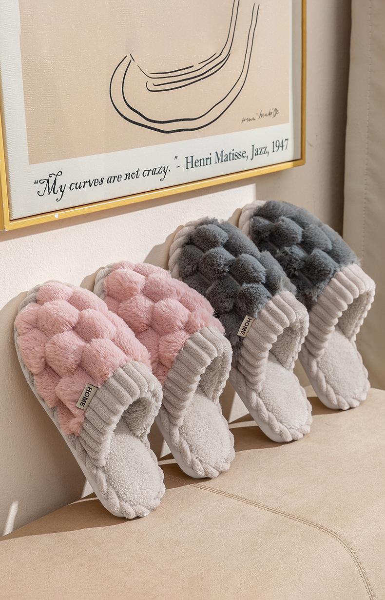 Checkered Plaid Fuzzy Slippers for Women & Men Cozy Indoor Bedroom Footwear Soft Plush House Slippers Non-Slip Warm Home Shoes with Hexagonal Corduroy Design