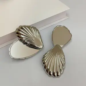 Handheld Heart-Shaped Makeup Mirror, Mini Simple Unbreakable Portable Double-Sided Small Mirror, Cute Foldable Makeup Mirror, Portable Travel Mirror, Touch-Up at Any Time, Cute Heart Mirror, Polished Finish, Foldable Design, Vanity Mirror, Compact Pocket