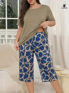 Women's Plus Size Knitted Pajama Set, Floral Print Short Sleeve Top and Seven-Quarter Pants, Casual Loose Fit Sleepwear, Loungewear, Soft Lounge Sets, Breathable Loungewear