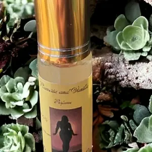 Grace Marie Exclusive roller boll perfume with rose quartz Aromatherapy