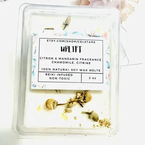 Uplift Soy Wax Melts - Citron & Mandarin Fragrance, Crystal-Topped Intention Candle Tarts, Reiki-Charged Non-Toxic Home Fragrance, 2 oz Clamshell with 6 Breakaway Cubes for Living Room or Bedroom