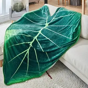 Leaf Shape Flannel Blanket, Warm Skin-Friendly Nap Throw, Soft Lightweight Blanket, Ideal Gift for Birthdays, Holidays, Home Decor, All Seasons Use