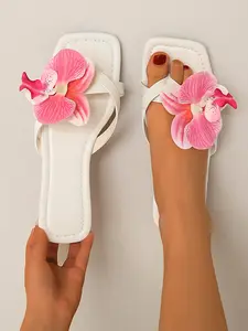 Women's Flat Head Fashion Flower Decorated Toe Thong Sandals, Flip Flops, Comfortable Beach Vacation Shoes, Casual PU Rubber Sole