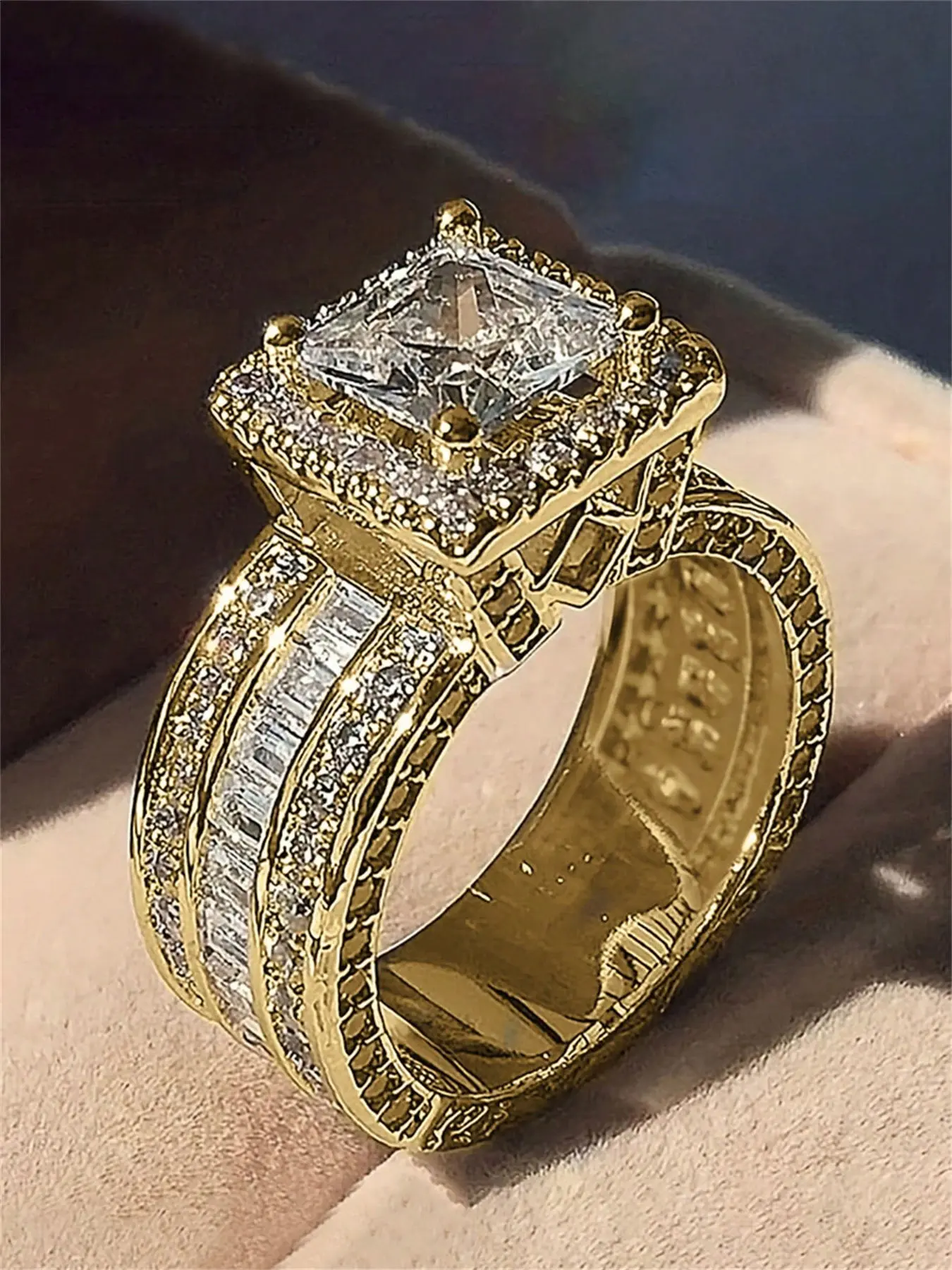 1 PC Elegant Cubic Zirconia Prong Ring For Women For Wedding Engagement Party Jewelry Gift Elegant Fashion Rings