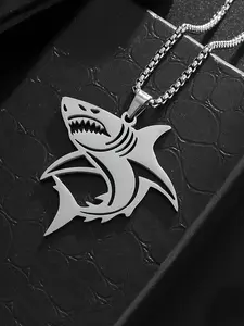 Funky Style Shark Pendant Necklace for Men, Stainless Steel Shark Silhouette Charm with No Plating, Trendy Unisex Shark Jewelry Accessory, Minimalist Cuban Link Chain, Minimalist Necklaces, Cuban Link Design