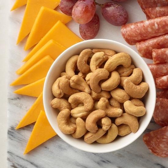 Roasted Whole Cashews with Sea Salt, 33 oz.