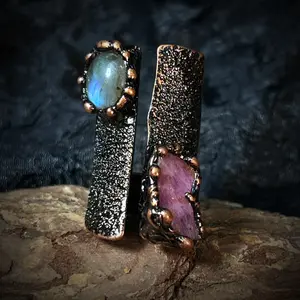 Raw Labradorite Pink Stone Ring Retro Copper Open Ring For Boho Outfit Lucky Energy Feng Shui Jewelry Gift For Women