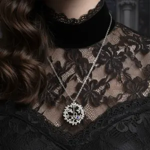 Vintage Gothic Necklace Vine Cross Pendant Necklace - Aesthetic Dark Thorns and Leaves Badge with Purple Gemstones Women's Jewelry Gifts Daily Wear Party