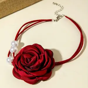 1pc Elegant Vintage Red Rose Pendant Necklace with 3D Floral Design - Ideal Gift for Women, Perfect for Daily Wear or Parties, Ideal for Women, |vintage Rose Necklace|durable Necklace, Rose Necklace, Fashion Jewelry Party