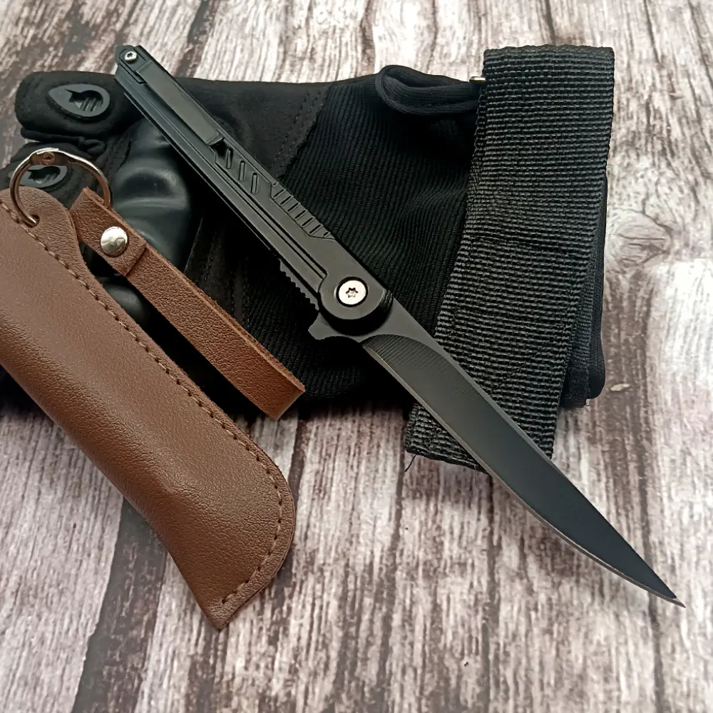 Outdoor folding knife, outdoor tool, EDC pocket knife, comfortable handle, sharp blade, suitable for outdoor camping, hiking and other purposes, men's holiday gift
