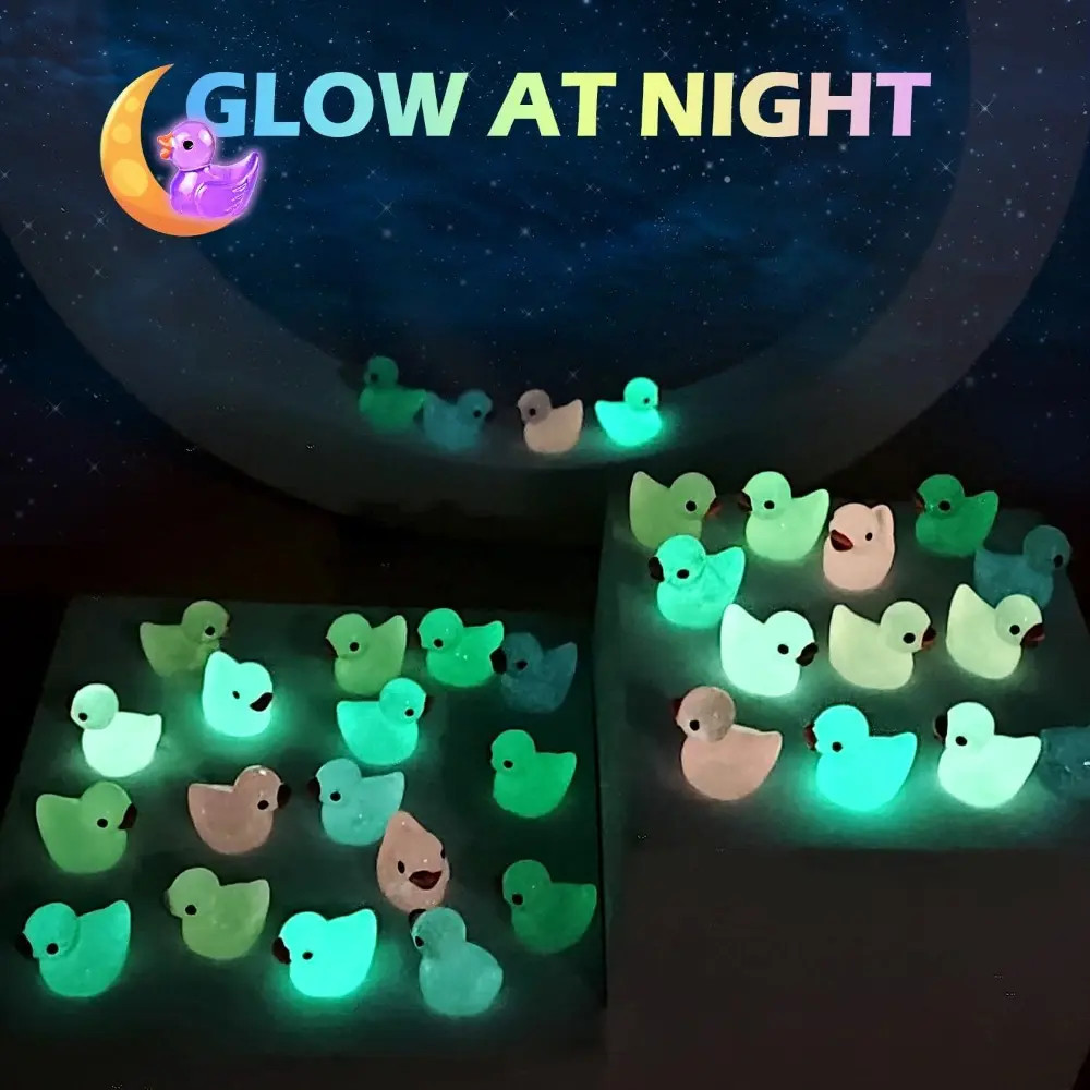 100-Pack Glow-in-the-Dark Mini Resin Duck Figurines, Light Transparent Decorative Ornaments, Kawaii Desktop Decoration, Pretend Play Props, Gift for Baby Showers & Children's Day Party Favors