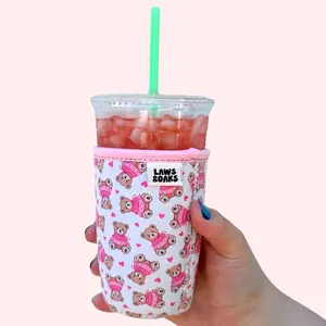 Sweetheart Bear Coffee Sleeve Reusable Neoprene Cup Sleeve Eco-Friendly Comfortable Drink Sleeve for Iced Coffee Drinkware Accessories