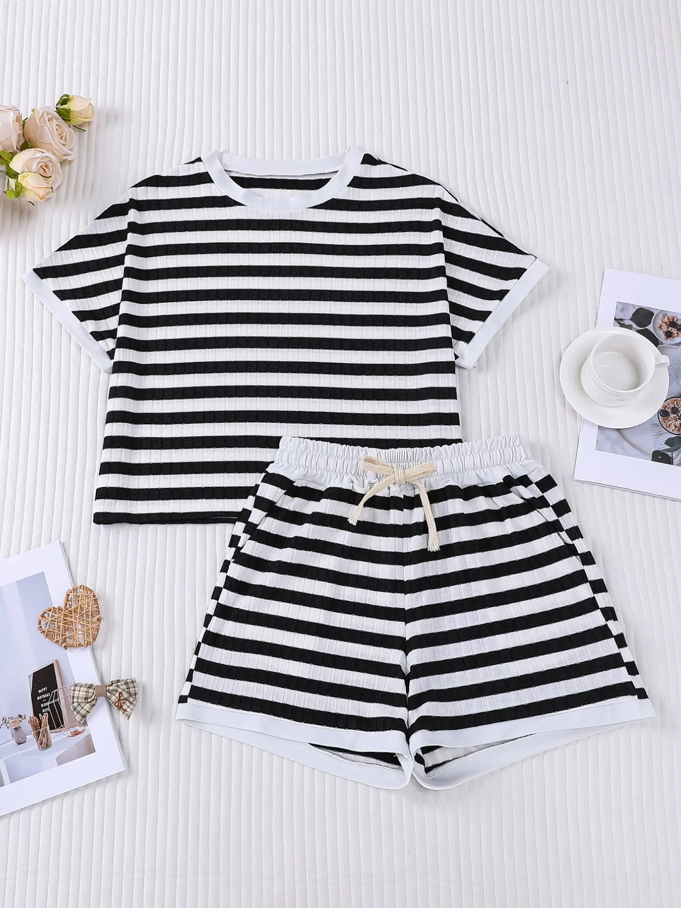 2pcs Stylish Aesthetic Casual Striped Knit Loungewear Homewear Set - Comfy Short-Sleeve Pajamas Pjs (Classic Crew Neck + Adjustable Drawstring + Functional Pockets) - Cozy Adult Sleepwear for Daily Relaxation & Quick Errands
