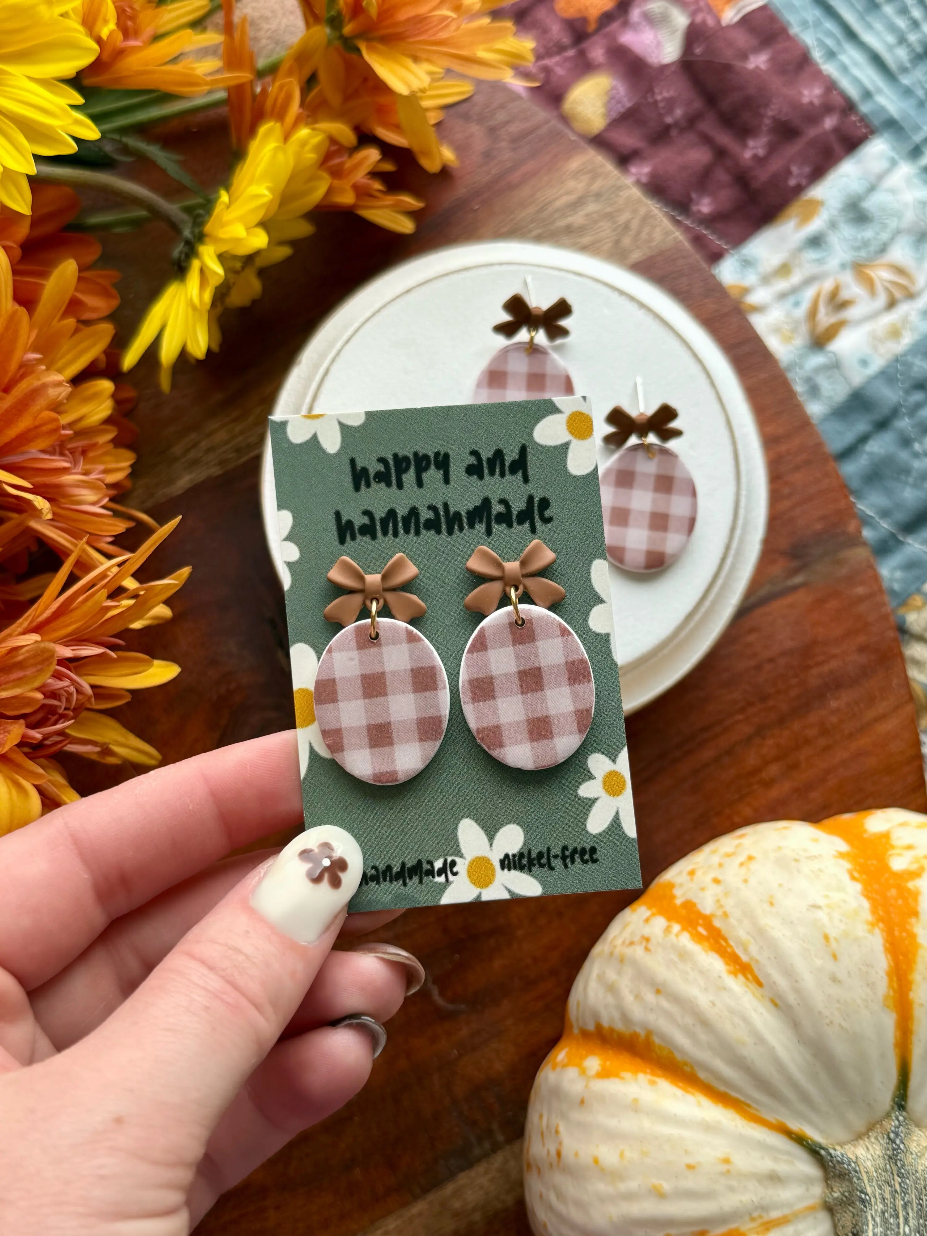 Mabel Dangles Mabel Dangles