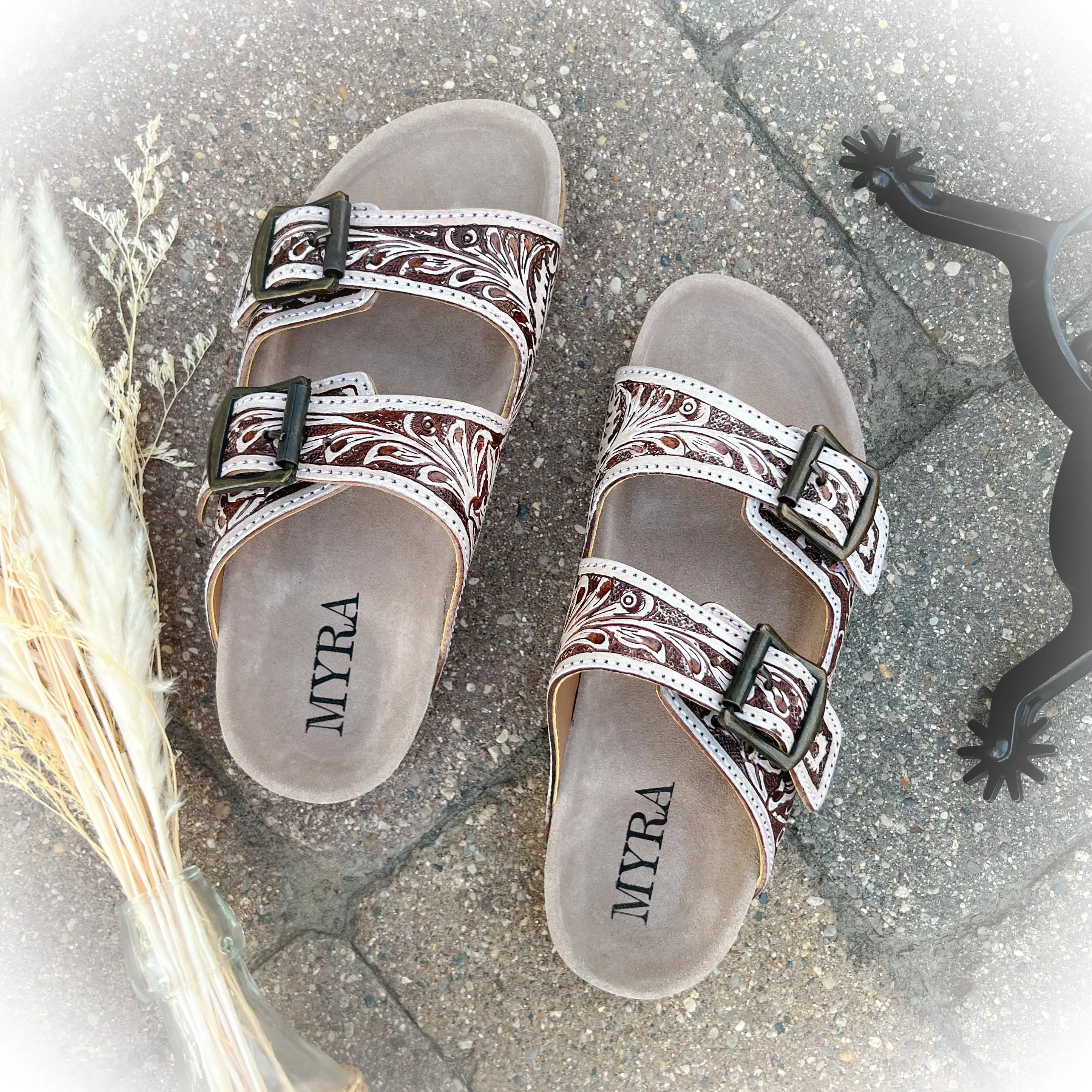 White Canyon Western Tooled Leather Sandal Slides - Brown & White Open Toed Slippers Casual