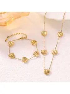 Women's 18K Gold Shell Wave Bracelet & Necklace Set, Light Luxury, Minimalist & Versatile Stainless Steel Jewelry