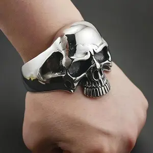Retro Gothic Silvery Skull Opening Bracelet For Men Fashion Street Hip-hop Rock Jewelry Halloween Party Gift YK2232315 Statement Rings