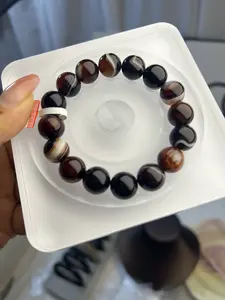 Handmade striped agate stretch beaded bracelet, 12 mm