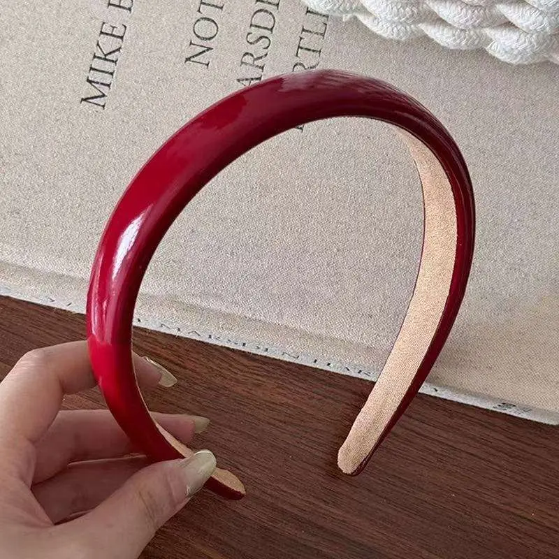 Burgundy Wide Headband, Vintage Elegant Hair Hoop for Effortless Chic Hairstyles, Perfect for Dates, Work, Parties & Fall Winter Outfits