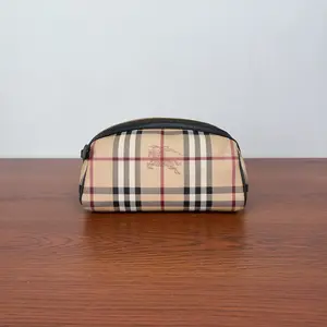 Pre-owned BURBBERY pvc Clutches & Wristlets Burberry Nova Check Shadow Horse Leather Pouch cj7247