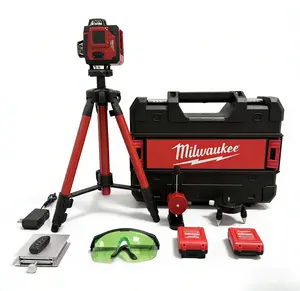 Milwaukee M12 3PL 12V Green Laser Level Kit 16Line 360 Degree Self Leveling IP54 Dual Battery For Construction Flooring And Tile WorkGreen Laser Level Kit 12 Line Self Leveling IP54 For Construction Renovation Flooring And Tile Projects
