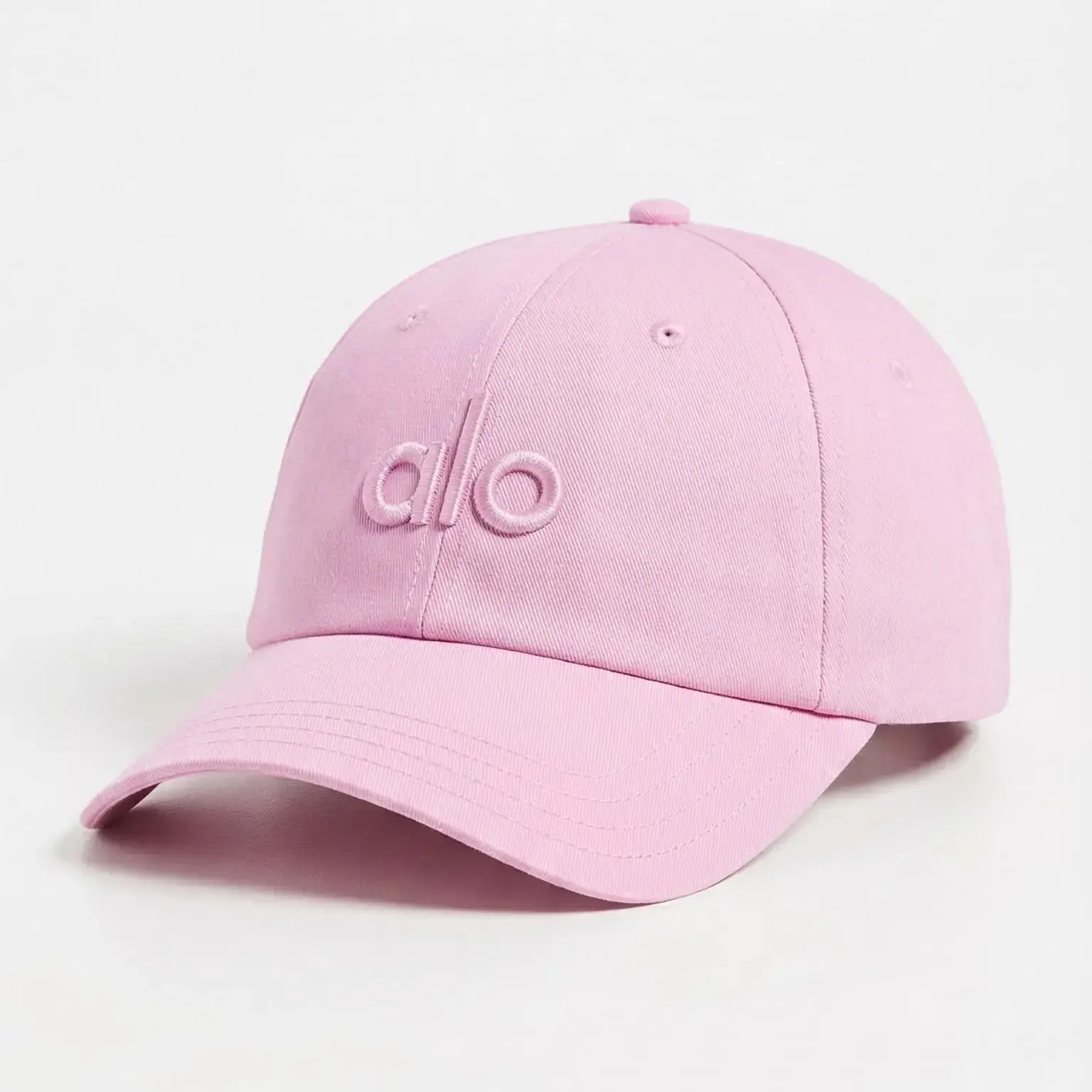AIo Yoga Women's Performance District Trucker Hat - Off-Duty Minimalist White Baseball Cap with Black Letter "O" Design, 100% Polyester, Sun Protection, Durable Outdoor Headwear for Running & Activities