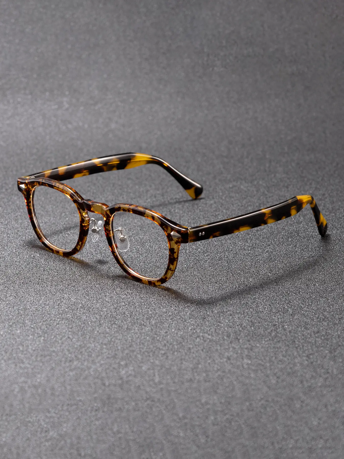 Caterside Retro Fashion Tr90 Frame Light Blocking Glasses, Classic Square Unisex Eyewear for Travel Cycling Music Festivals Street Photography