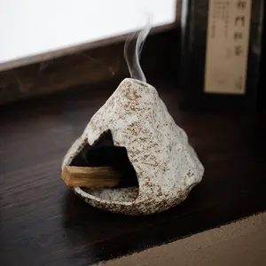 Dehua Ceramic Handmade Coarse Clay Atmosphere Small Fireplace Peru Holy Wood Sage Reed Burner Holder Home Aromatherapy Lamp