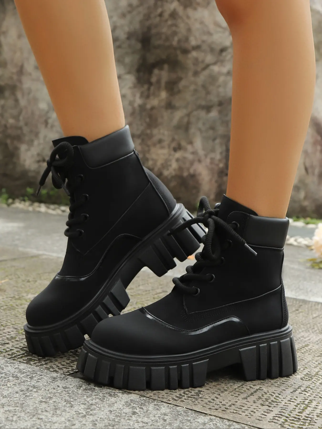 Lady punk combat boots, with a sturdy and textured material for the upper, lace-up design allows flexible adjustment of tightness, fitting the shape of the foot, perfect for street fashion outings and light outdoor strolls.
