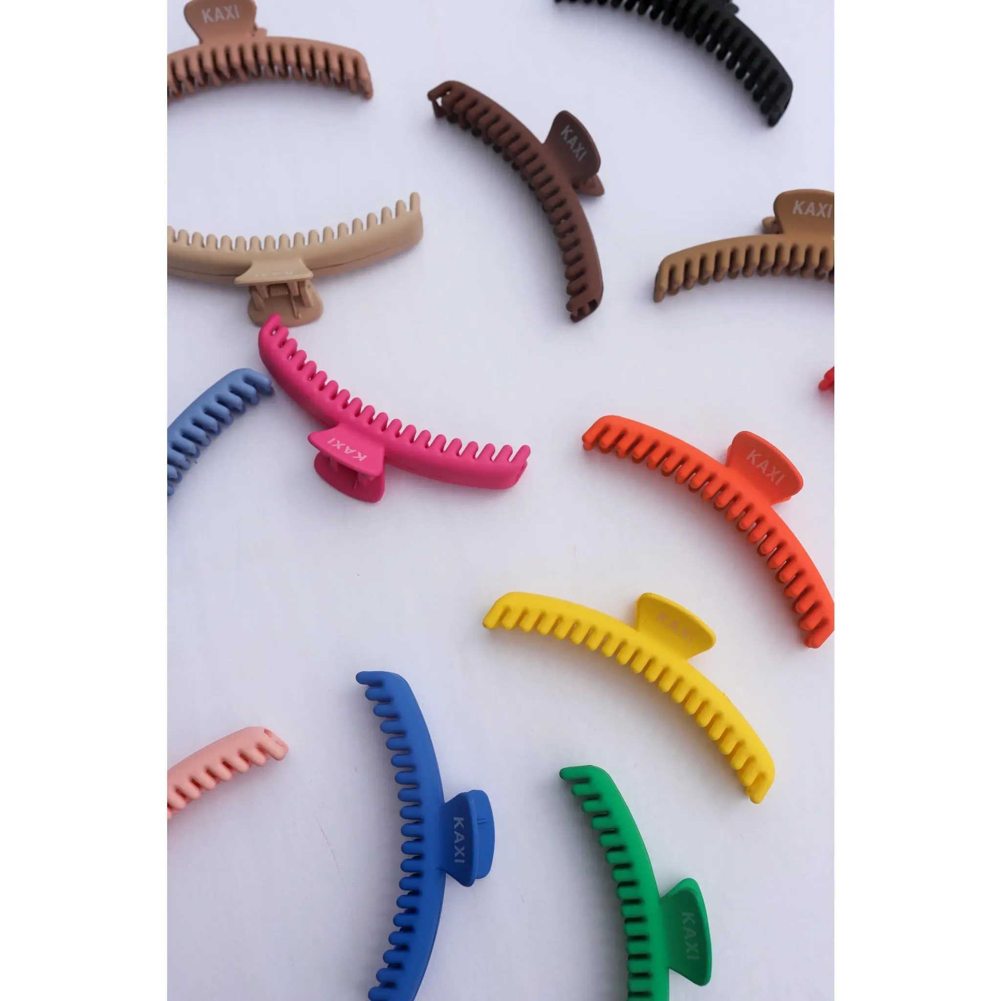 MATTE MIDI HOLD EVERYTHING CLAW CLIP