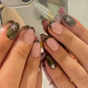 24pcs Short Oval French Acrylic Nails, Star Design, Glossy Finish, Perfect Fit, Suitable for Women and Girls, Daily Use and Parties, Glossy Fake Nails