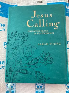 Jesus Calling, Large Text Teal Leathersoft, with Full Scriptures: Enjoying Peace in His Presence (A 365-Day Devotional)