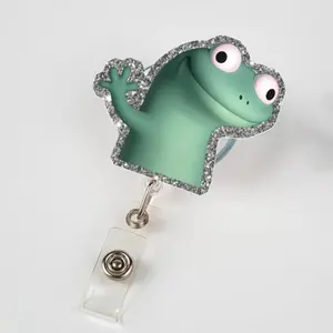Lizard Badge Reel – Funny Gecko ID Holder, Trendy Nurse Name Badge, Aesthetic Hospital Clip, Cute Reptile Gift for Coworkers