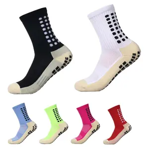 STANDWAY Men's Grip Soccer Socks 2 Pairs Anti Slip Athletic Socks Non Slip Football Basketball Socks with Grip Pads