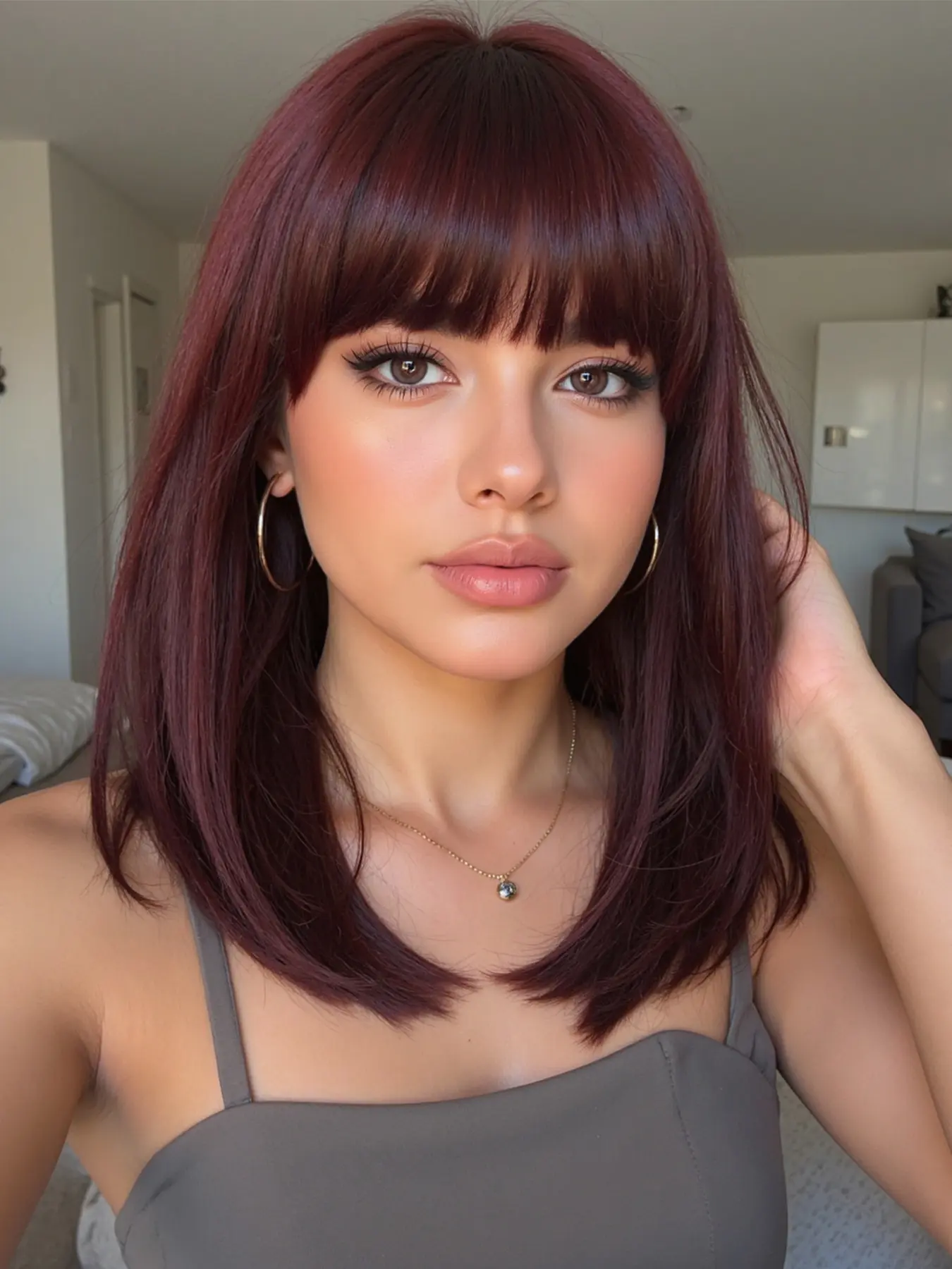 14 Inch Wine High-Quality Women's Short Wig with Bangs, Synthetic Hair for All Ages, Elegant Ladies' Wig, Non-Picky Design