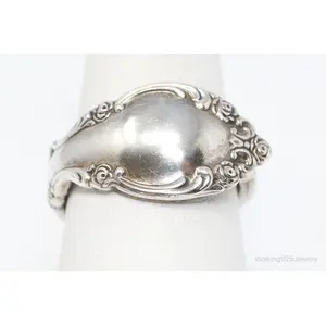 Vintage Oneida "Heirloom" Sterling Silver Floral Pattern Spoon Ring - Size 7.75
