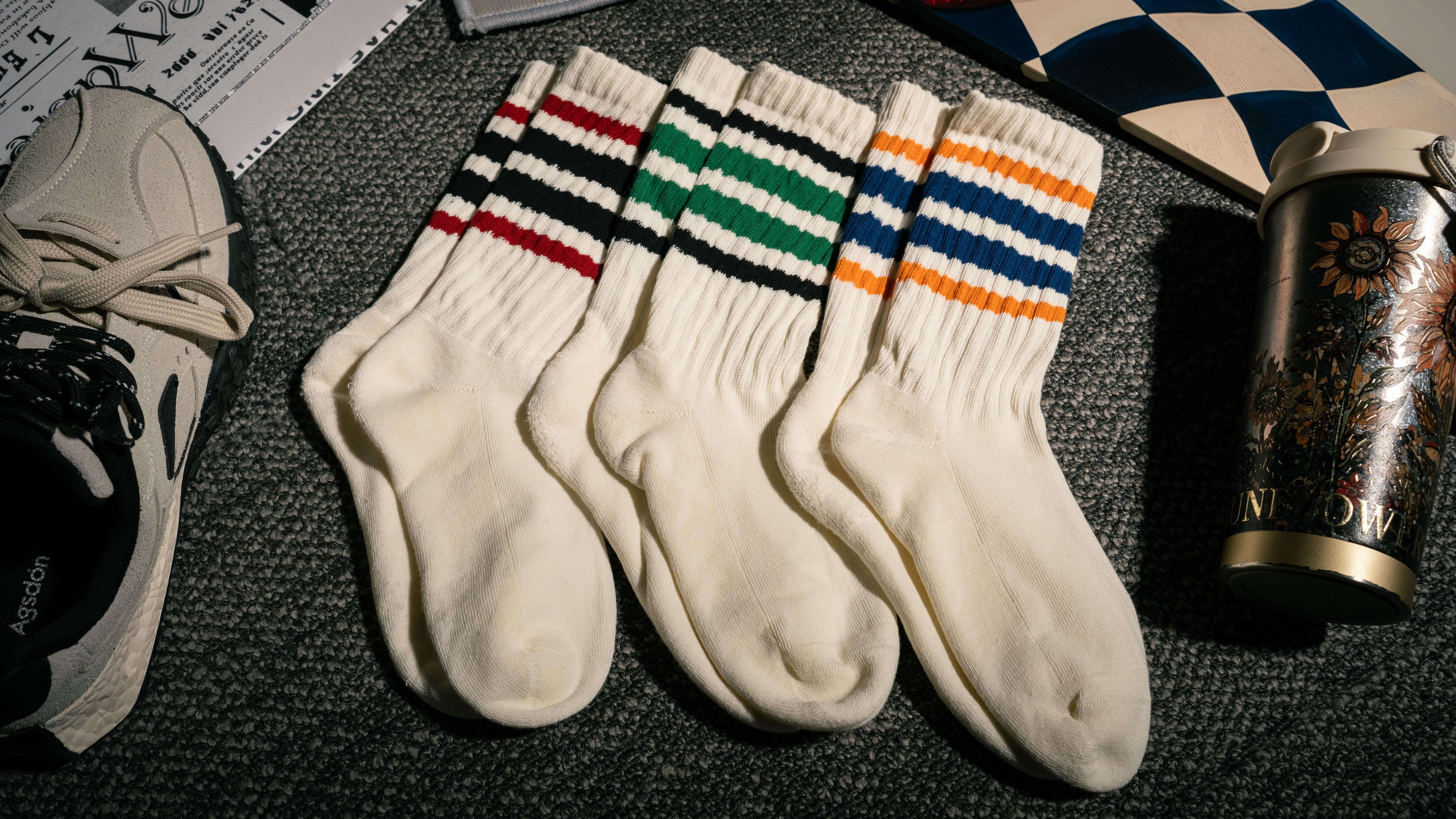 BomKinta Multi-Color 4-Stripe Vintage Crew Socks, Unisex Cream Off White Ribbed Mid Calf Cotton Socks, Preppy Casual Athletic Socks for Men Women Teens School Daily Outfits