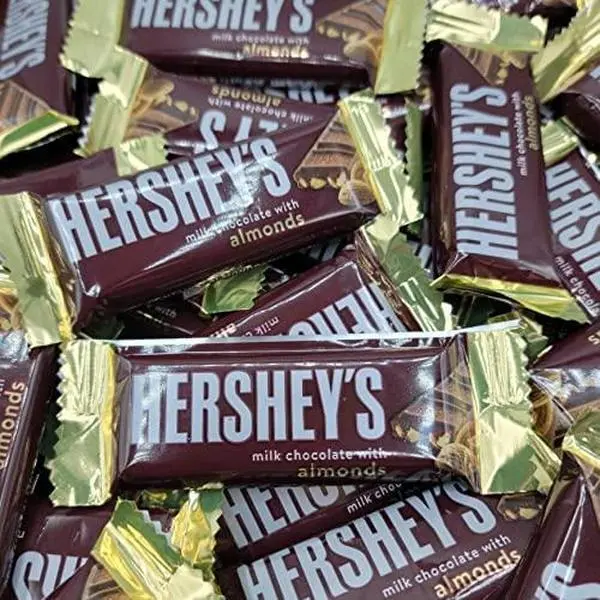 Hershey Milk Chocolate with Almonds - Creamy Milk Chocolate Candy with Crunchy Almonds for Candy Bowls Parties Holidays & Everyday Treats