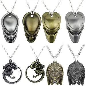 Movie Restore Scene Aliens Predator AVP Keychain Necklace Alien Queen Figure Cosplay Key Rings Men Key Accessories Gift