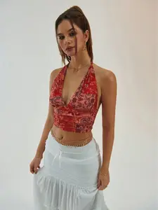 Women's Summer Top Features An Elegant Paisley Print With Knotted Details And A Sexy Deep V-Neck, Revealing A Bohemian Style. It's The Perfect Choice For Afternoon Tea Parties