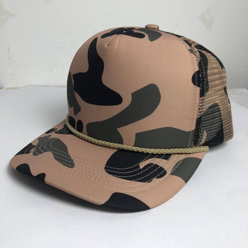 Retro Head Duck Camo Trucker Hat Collection - Durable Camouflage Design for Outdoor Activities, Comfortable Fit, Versatile Style