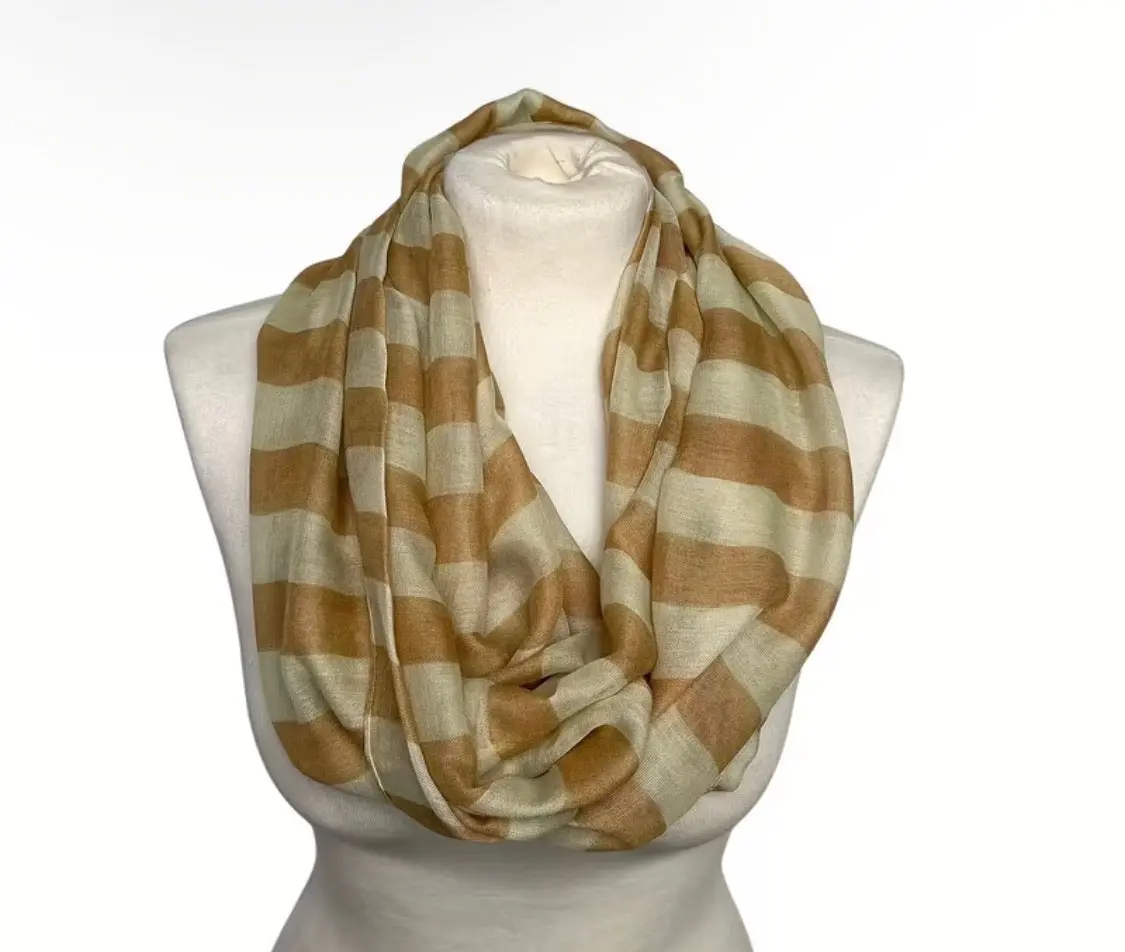 BEIGE AND CREAM INFINITY SCARF