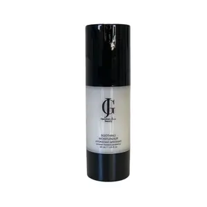Soothing Moisturizer Crema Hidratante Formulated with soothing aloe and hydrating hyaluronic acid.