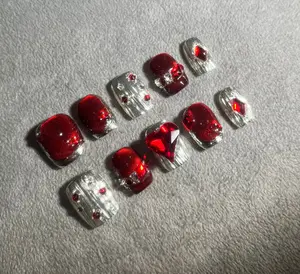 Red Queen - Mignonne Studio's high quality handmade press-on nails