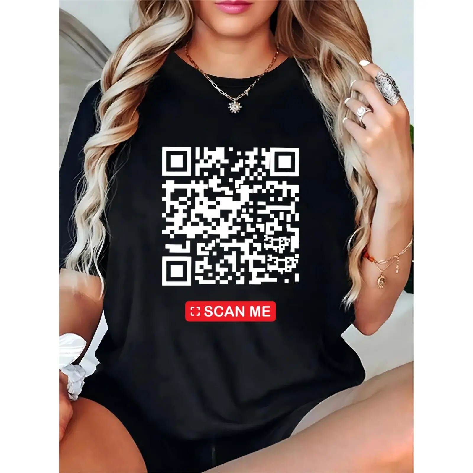 Women's Black T-Shirt with White QR Code & Red "SCAN ME" Graphic, Casual Fun Tee for Daily Wear, Parties, Trendy Streetwear for Ladies & Teens