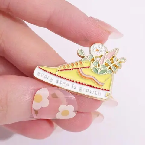 Unisex Creative Letter & Skate Shoes Design Brooch, Casual Zinc Alloy Jewelry, Fashion Clothes Accessories Suitable for Backpacks,  Hats Decor Fixed Buckle, Flower Brooch Pin, Hat Pins, Fashion Accessory