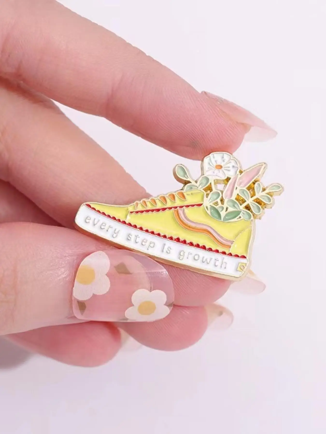 Unisex Creative Letter & Skate Shoes Design Brooch, Casual Zinc Alloy Jewelry, Fashion Clothes Accessories Suitable for Backpacks, Hats Decor Fixed B