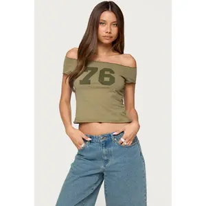 76 Off Shoulder Top