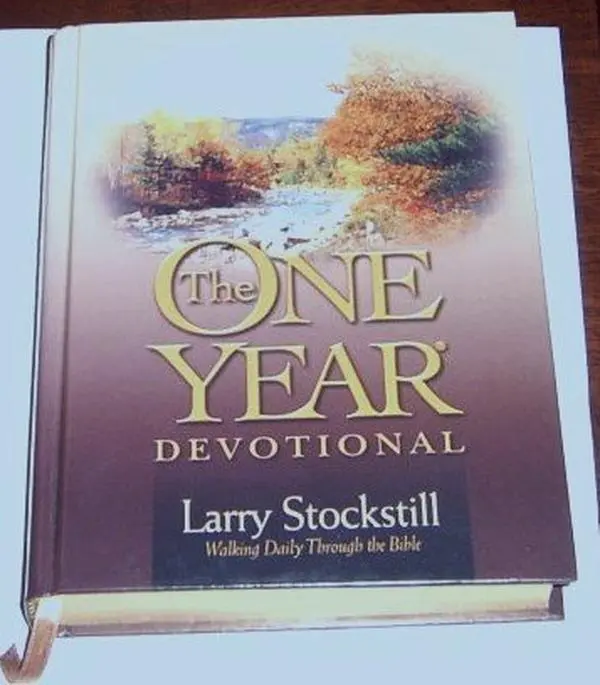 USED Book - The One Year Devotional, Walking Daily Through the Bible by Larry Stockstill (Hardcover) - english