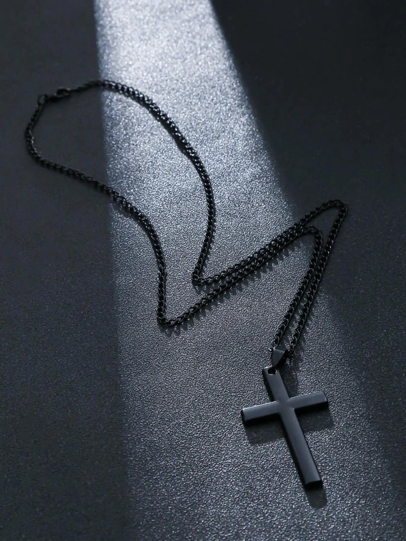 1 Piece Men's Simple Plain Criss Cross Pendant Necklace, Street Hip Hop Party Accessories for Men, Fashion Minimalist Necklace for Party, Daily Clothi